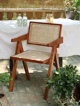 Šiaurės rotango valgomojo kėdė namų kavinė homestay Japoniško stiliaus medžio masyvo retro kėdės nugaros balkonas laisvalaikio vidutinio amžiaus kėdė Nuotrauka
